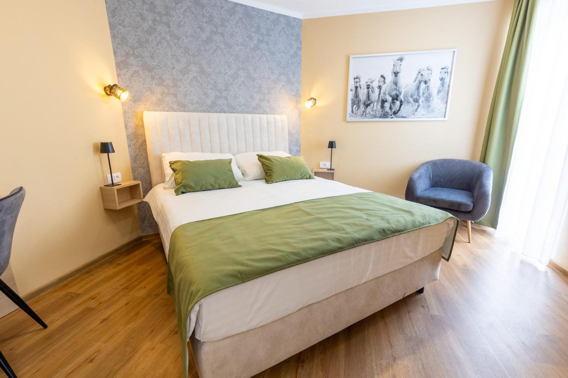 Hotel Dolenjc Novo Mesto Bagian luar foto